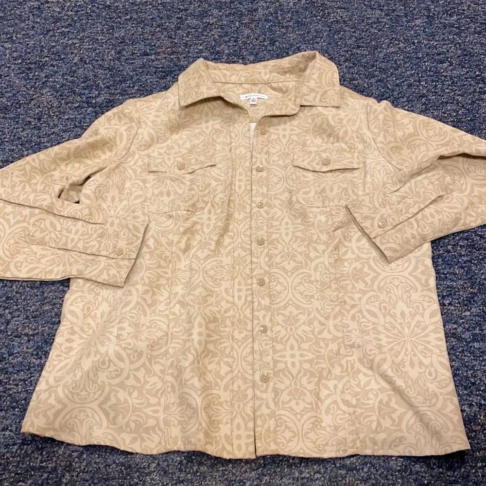 Croft & Barrow faux suede button Down Top sz.L
